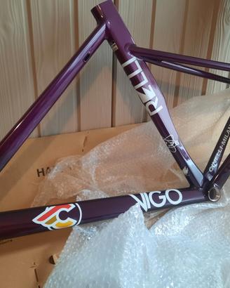 telaio marca cinelli viola