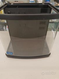 ACQUARIO IN VETRO CON FILTRO E POMPA