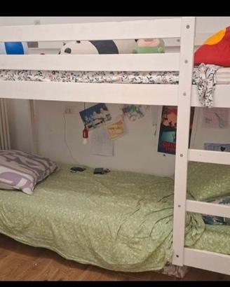 letto a castello con materassi