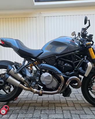 Ducati Monster 1200s con 22.000km