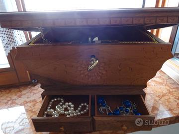 Bauletto in legno.