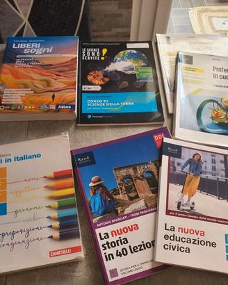 LIBRI BIENNIO SCUOLA ALBERGHIERO