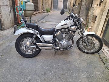 Moto Yamaha XV 535 Virago