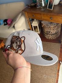 Cappello New Era 59FIFTY JonStan cond. perf.