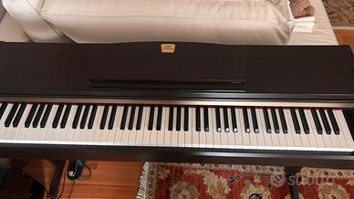 Yamaha pianoforte Clavinova CLP110