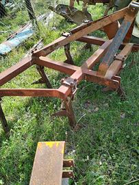 Estirpatore per trattore