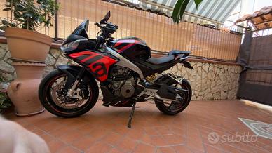 Aprilia Tuono 660