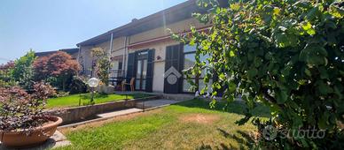 VILLA A SCHIERA A LONATE POZZOLO