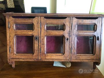 Vecchia cassetta porta lettere