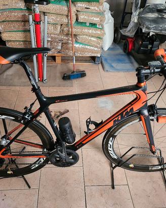 bici corsa carbonio ktm revelator master