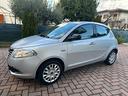 lancia-ypsilon-1-2-69-cv-5-porte-gpl-ecochic-plati