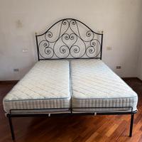 Letto matrimoniale in ferro battuto
