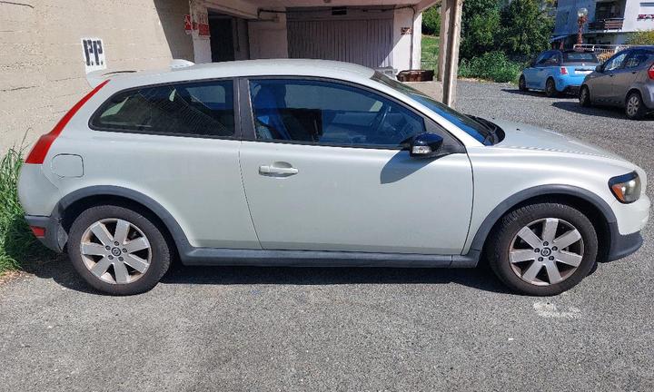VOLVO C30 diesel