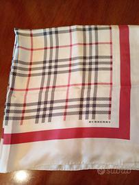 BURBERRY Foulard Nuovo ORIGINALE senza scatola, in