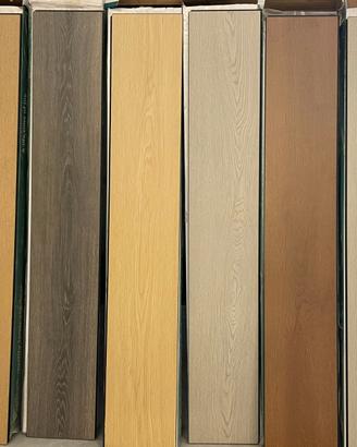 Pavimento effetto legno 5mm – click con tappetino