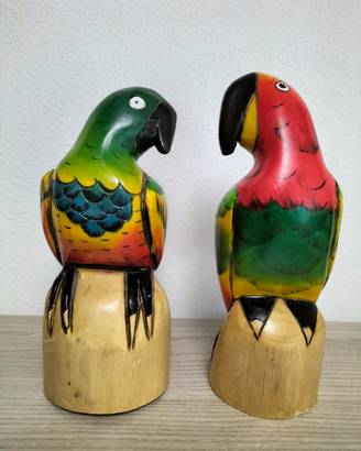 Coppia pappagalli in legno