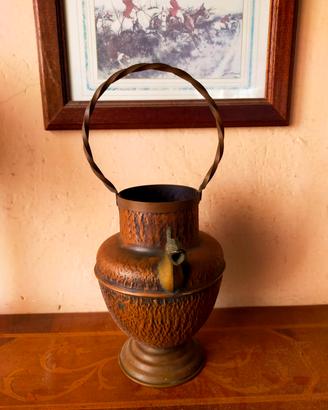 caraffa in rame antica