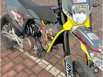 Husqvarna 701 supermoto 2024