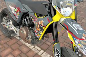 Husqvarna 701 supermoto 2024