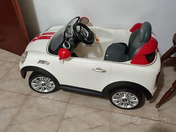 macchina giocattolo elettrica 