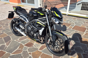 Triumph Street triple 765 RS