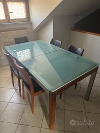 Tavolo da cucina in vetro temperato