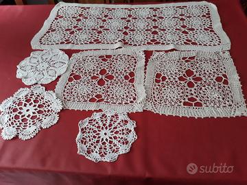 Set centrini per camera da letto