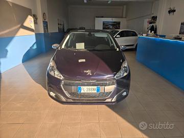 Peugeot 208 PureTech 82 5 porte Allure