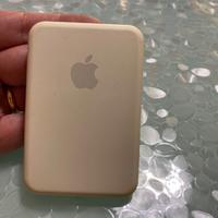 Batteria esterna per iPhone dal modello 12 in poi