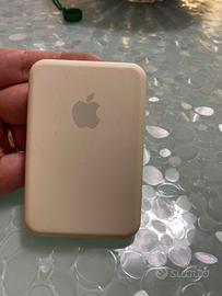 Batteria esterna per iPhone dal modello 12 in poi