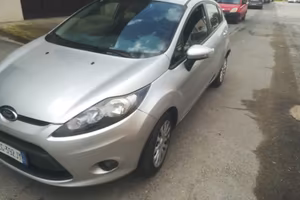Ford fiesta 1400 tdci anno 2011 titanium 