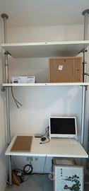Cabina armadio mensole e appendiabiti