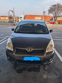 TOYOTA COROLLA VERSO