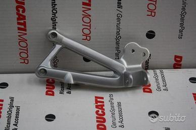 Staffa Pedana Post. Dx x Ducati St 82410411C