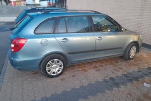 skoda Fabia gpl di fabbrica neopatentati 66kw