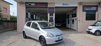 Toyota Yaris 1.0i 16V cat 5 porte Sol