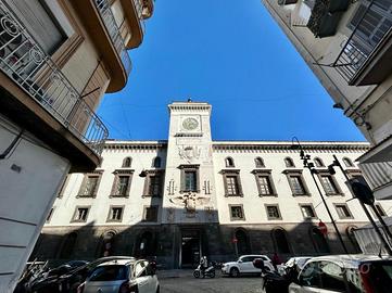 4 LOCALI A NAPOLI
