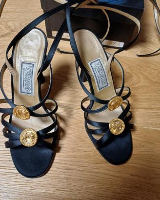 versus by Gianni Versace 