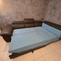 Divano angolare con chaise lounge estraibile