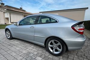 Mercedes Classe C 200 CDI SportCoupé 2004