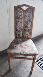 Sedie classiche in legno e tessuto