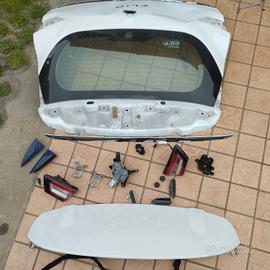 lunotto Renault Clio 4