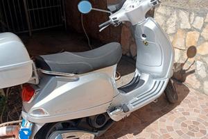 Piaggio Vespa 150 LX - 2005
