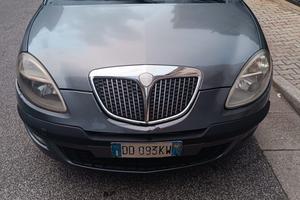 Lancia Ypsilon 1.2 GPL