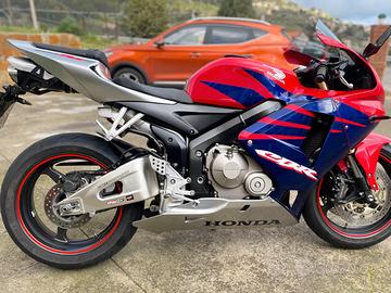 Honda CBR 600 RR - 2005 Guarda la ns vetrina Moto