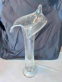 Vaso in vetro a forma di calla