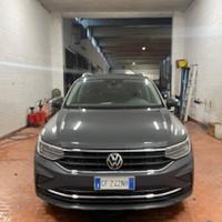 VOLKSWAGEN Tiguan 2.0 TDI 150 CV SCR DSG Life