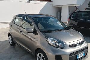 Auto piccola