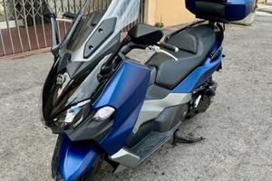 SYM MAXSYM 500 TL DA VETRINA!