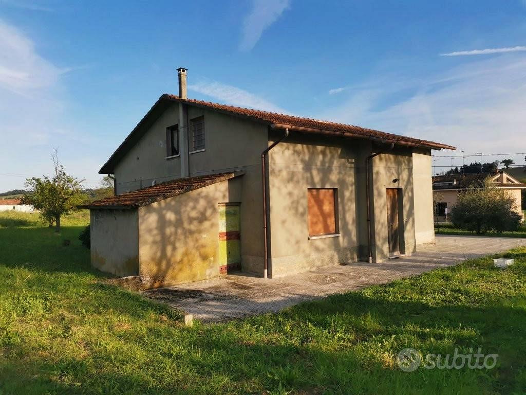 Villa di 106 m² con più di 5 locali a Pesaro - Vista 3